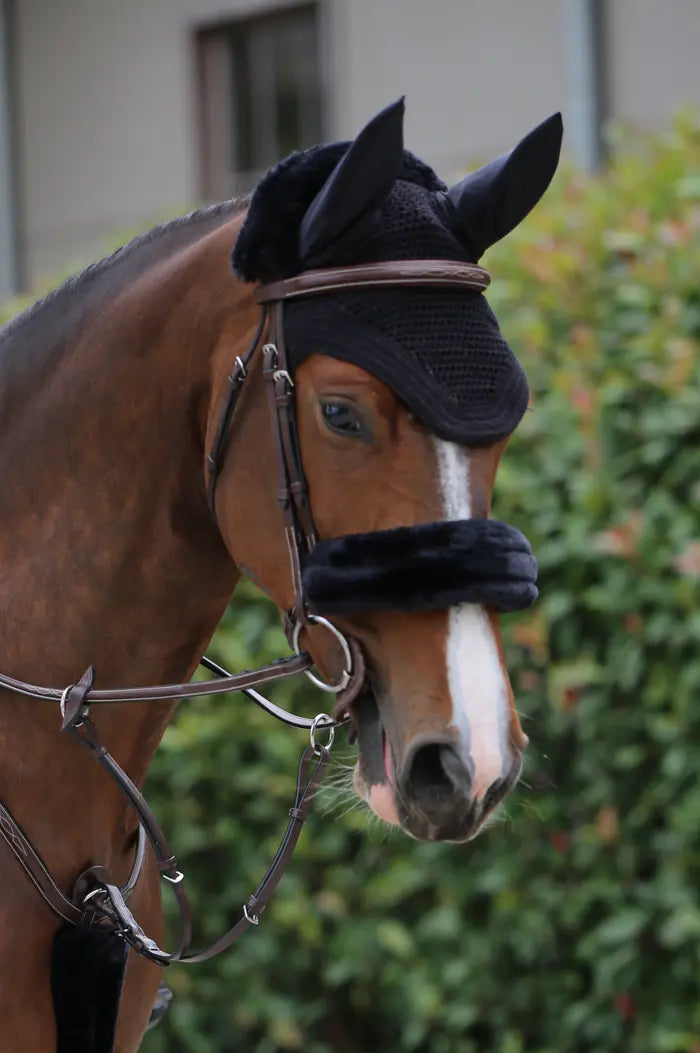 KENTUCKY SHEEPSKIN NOSEBAND COVER