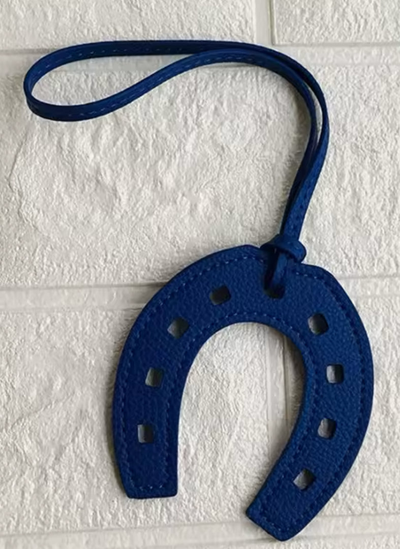 HORSESHOE BAG TAG