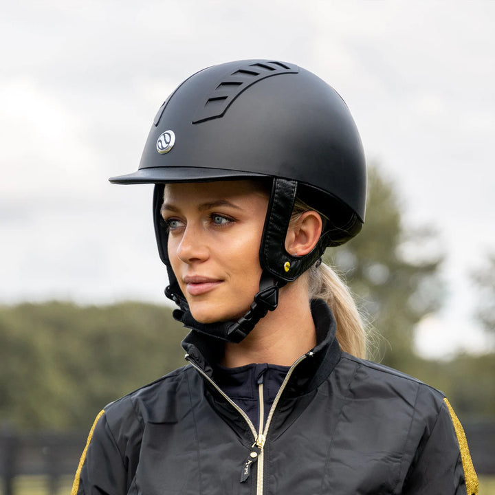 EQ3 SMOOTH MIPS RIDING HELMET