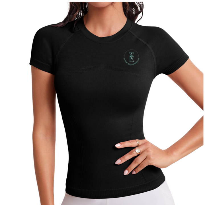 TIFFANY & EQUESTRIANS SEAMLESS SHORT SLEEVE SHIRT